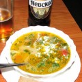 УХА, ЧЁРНЫЙ ХЛЕБ И ПИВО (SOPA DE PESCADO, PAN NEGRO Y CERVEZA)