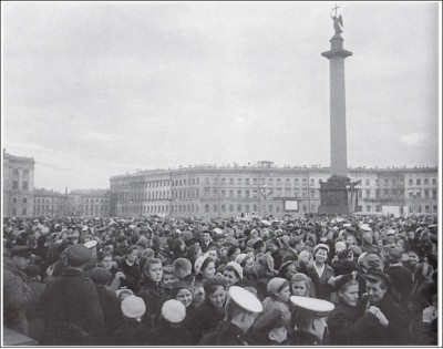 leningrad 1945.jpg (313.26 KiB) Visto 44075 veces leningrad 1945.jpg
